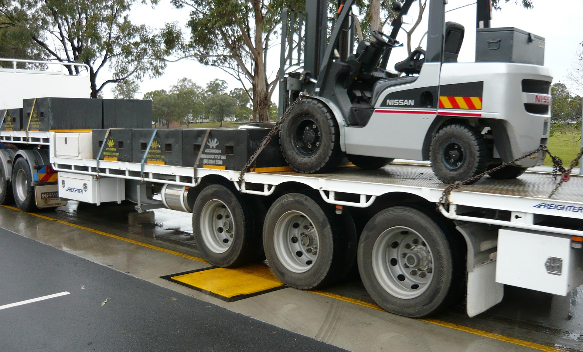 AccuWeigh Weigh-in-Motion Weighbridge in action