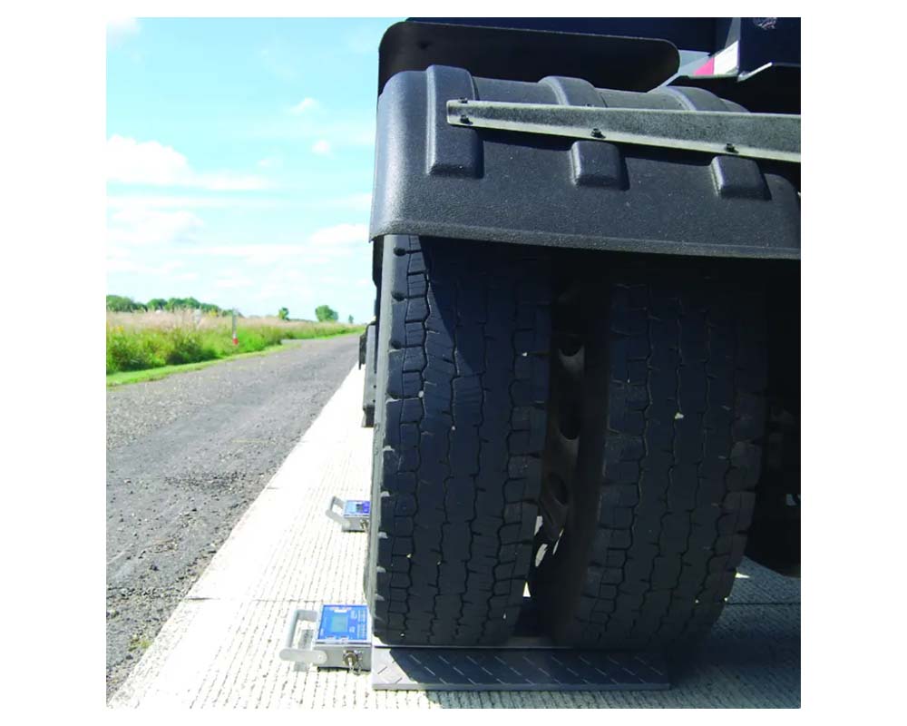 PT300DW Axle Weigh Pads under truck with double wheels
